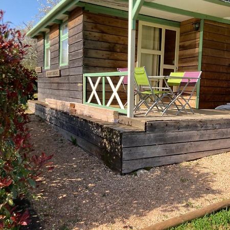 Bungalow "Les Randonneurs" Lacapelle-Marival Ngoại thất bức ảnh